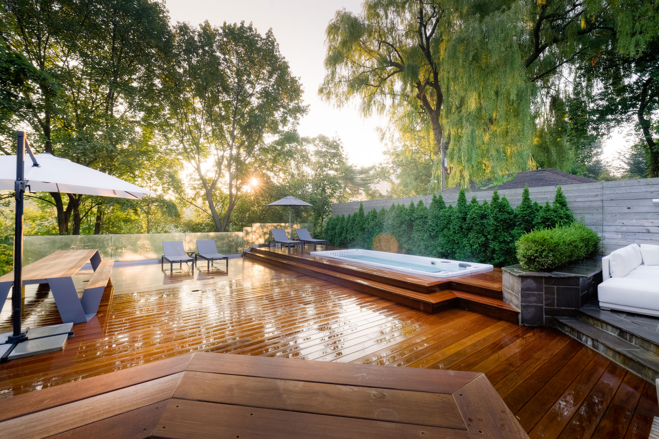 https://hydropoolsurrey.com/wp-content/uploads/2020/12/17fX-In-Cedar-Deck-Side-View-2100x1400-481ba425-c2c5-415f-a3bb-a421a17d278e.jpg